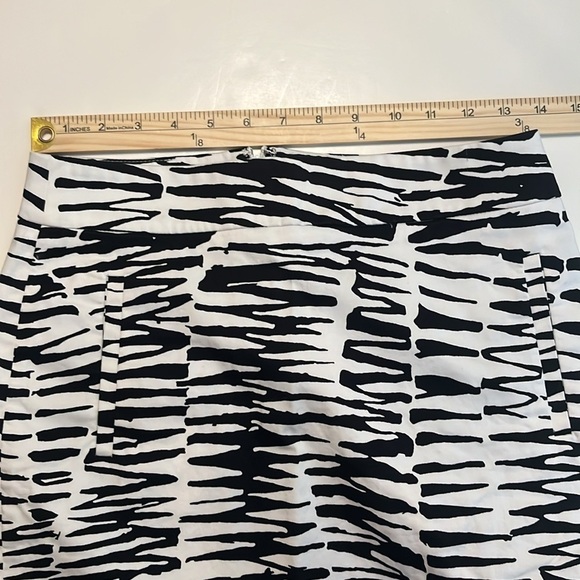 Banana Republic Trina Turk Zebra Print Mini Skirt Size 2 - Picture 6 of 16